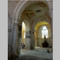 Cormeilles-en-Vexin, Transept, vue nord-sud,  photo P.poschadel ,  Wikipedia.jpg
